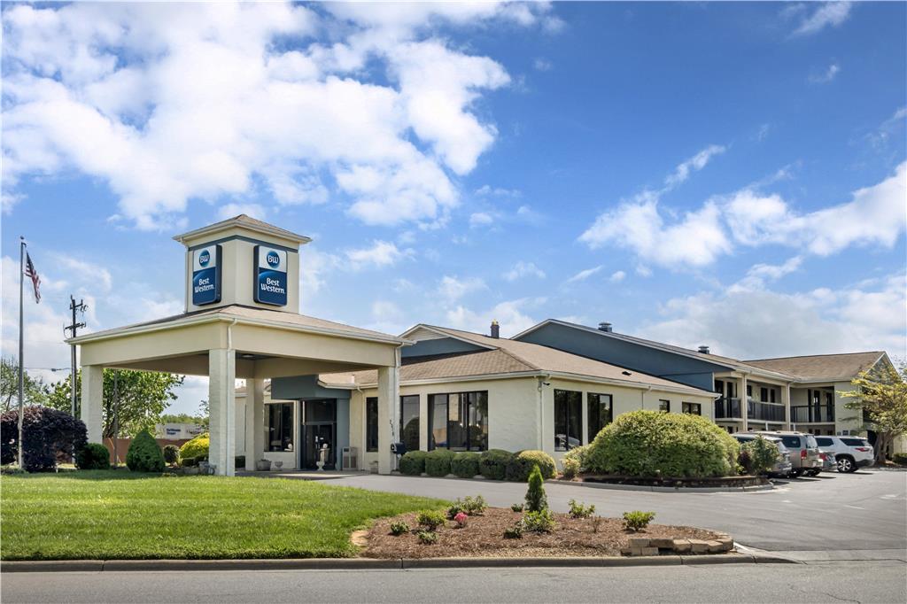 Best Western Inn & Suites Monroe Extérieur photo